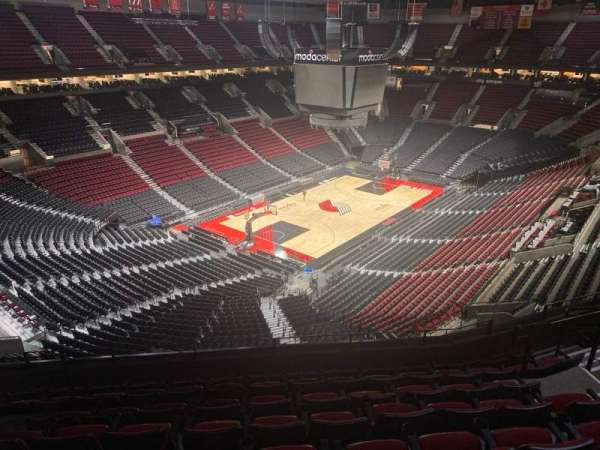 Moda Center, section: 323, row: h, seat: 10