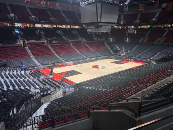 Moda Center, section: 219, row: g, seat: 5