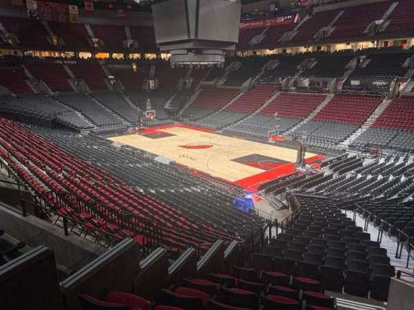 Moda Center, section: 227, row: h, seat: 5