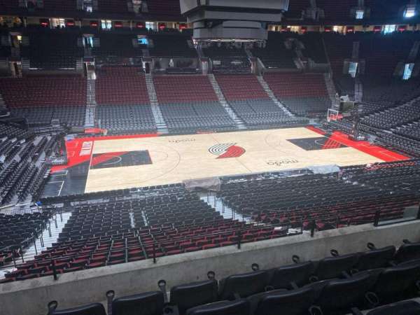 Moda Center, section: 202, row: g, seat: 10