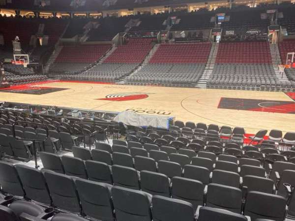 Moda Center, section: 122, row: h, seat: 10