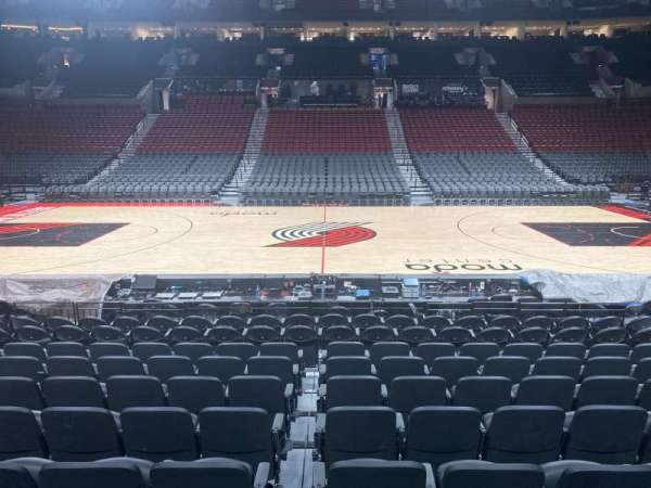 Moda Center, section: 101, row: h, seat: 10