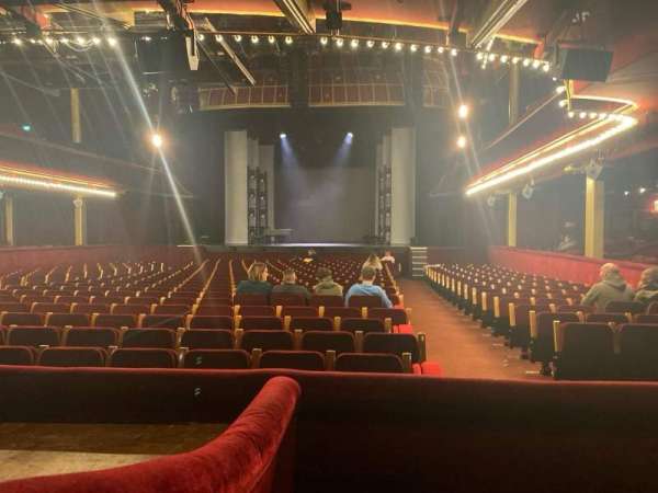 Casino de Paris, section: loges de face, row: LG24, seat: 4