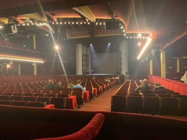 Casino de Paris, section: loges de face, row: LG20, seat: 4