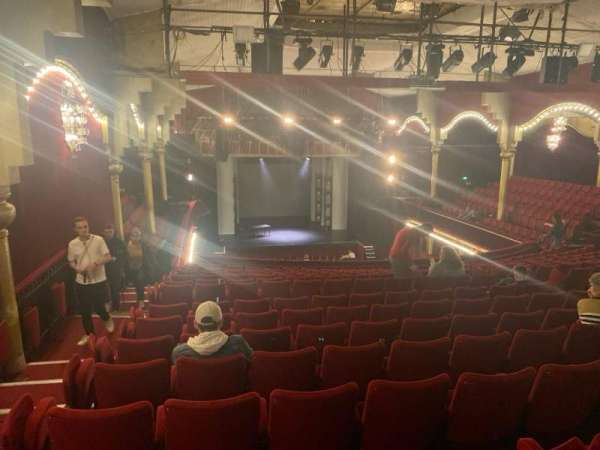 Casino de Paris, section: balcon de face, row: o, seat: 19
