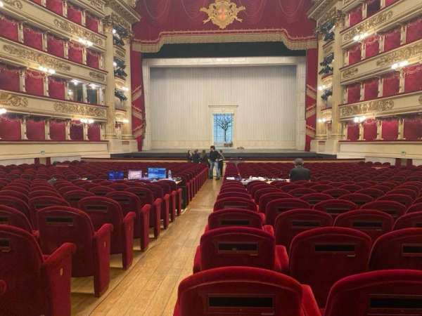 Teatro Alla Scala, section: orchestra destra, row: w, seat: 4