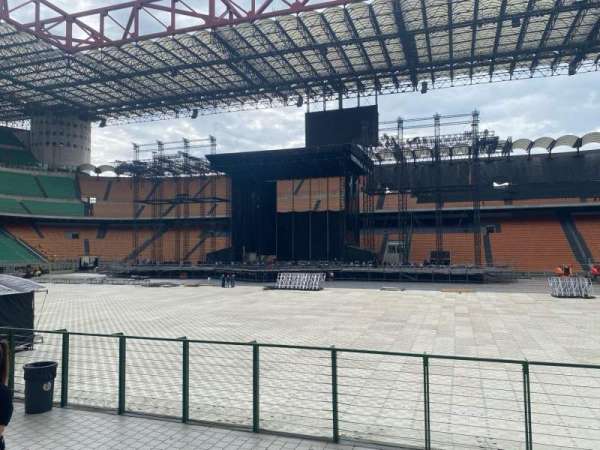 San Siro, section: o, row: 3, seat: 10