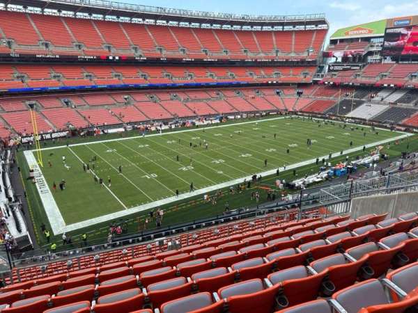 Huntington Bank Field, section: 304, row: 16, seat: 8