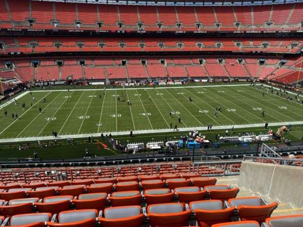 Huntington Bank Field, section: 307, row: 15, seat: 15