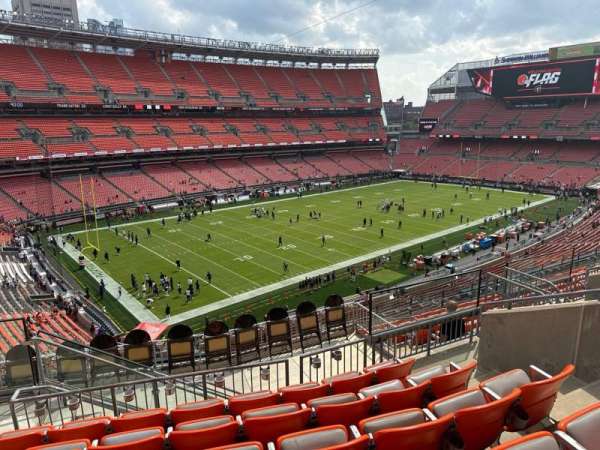Huntington Bank Field, section: 328, row: 13, seat: 4
