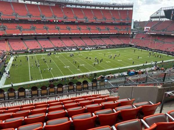Huntington Bank Field, section: 330, row: 14, seat: 14