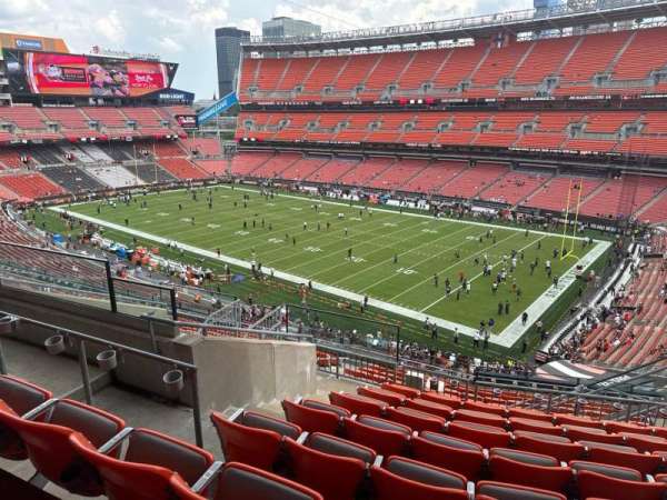 Huntington Bank Field, section: 339, row: 15, seat: 8