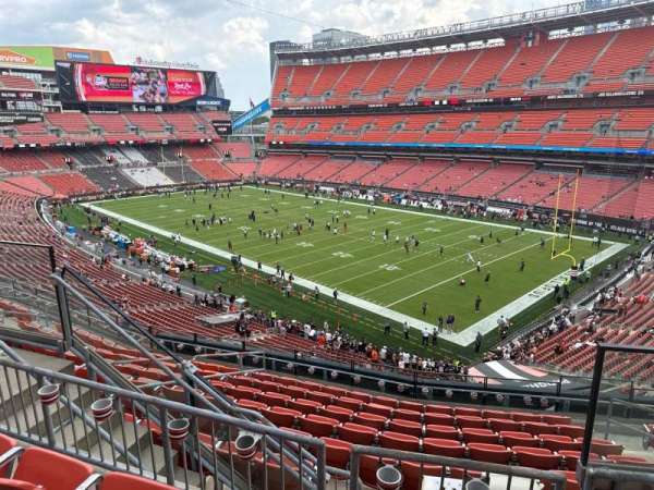 Huntington Bank Field, section: 340, row: 10, seat: 8