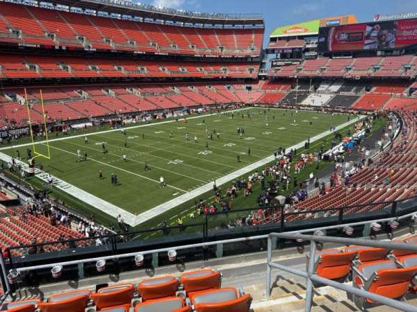 Huntington Bank Field, section: 301, row: 5, seat: 4