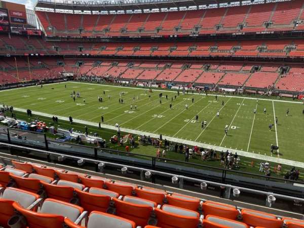 Huntington Bank Field, section: 312, row: 5, seat: 8