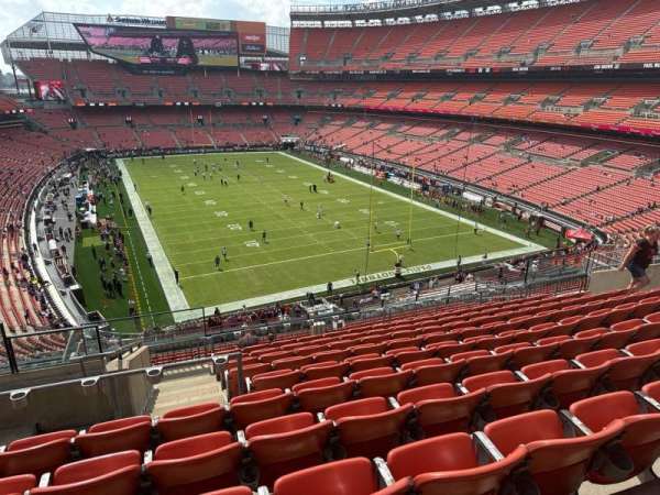 Huntington Bank Field, section: 318, row: 16, seat: 4
