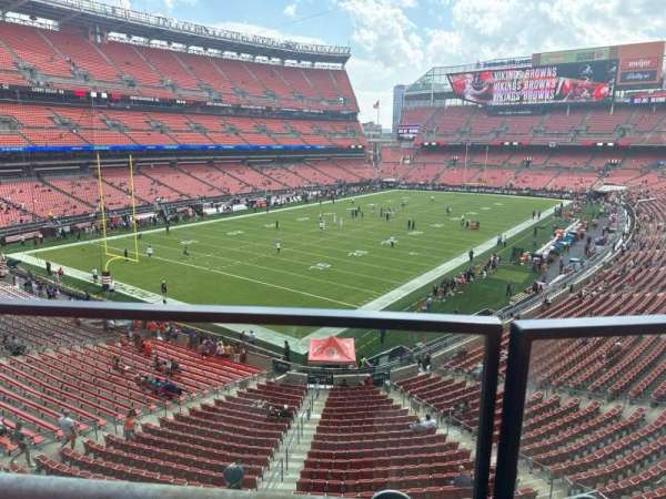 Huntington Bank Field, section: 326, row: 1, seat: 5