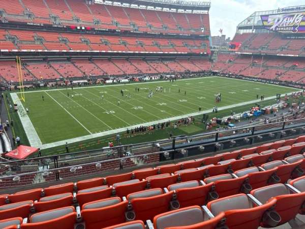 Huntington Bank Field, section: 329, row: 6, seat: 6