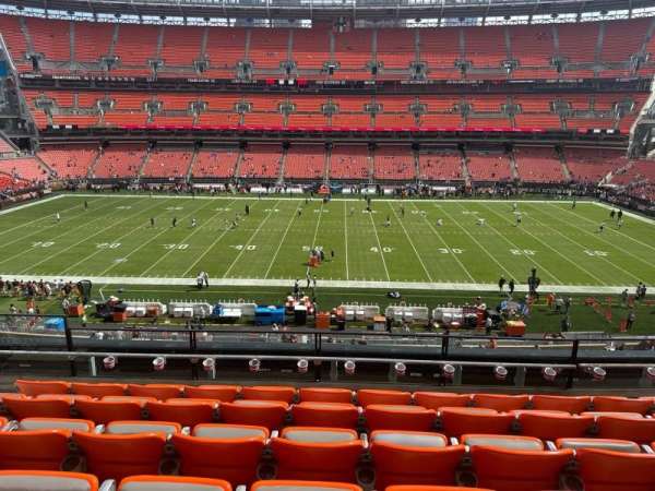 Huntington Bank Field, section: 334, row: 6, seat: 6
