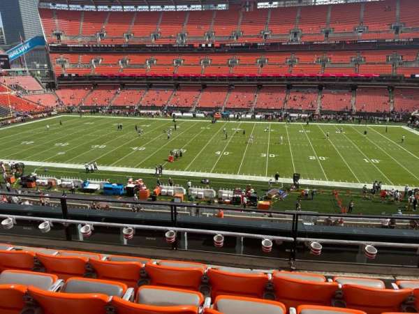 Huntington Bank Field, section: 335, row: 4, seat: 10