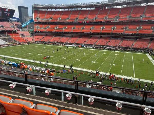Huntington Bank Field, section: 337, row: 3, seat: 7