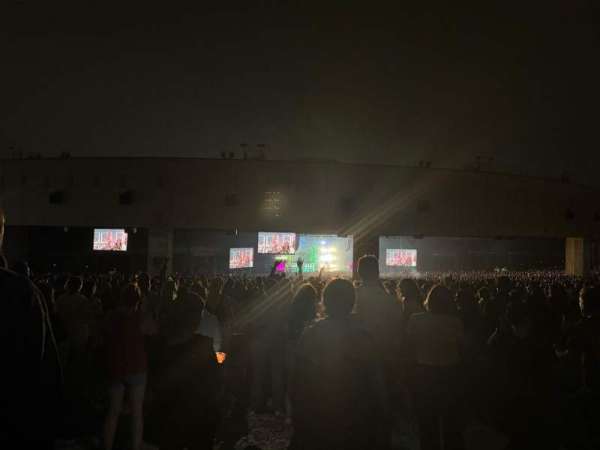 Freedom Mortgage Pavilion, section: Lawn
