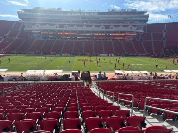 Los Angeles Memorial Coliseum, section: 122a, row: 25, seat: 4