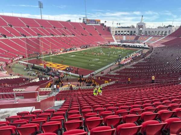 Los Angeles Memorial Coliseum, section: 211, row: 16, seat: 40