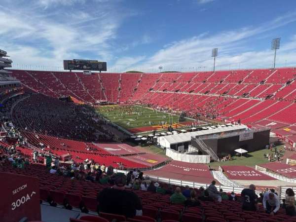 Los Angeles Memorial Coliseum, section: 300a, row: 5, seat: 16