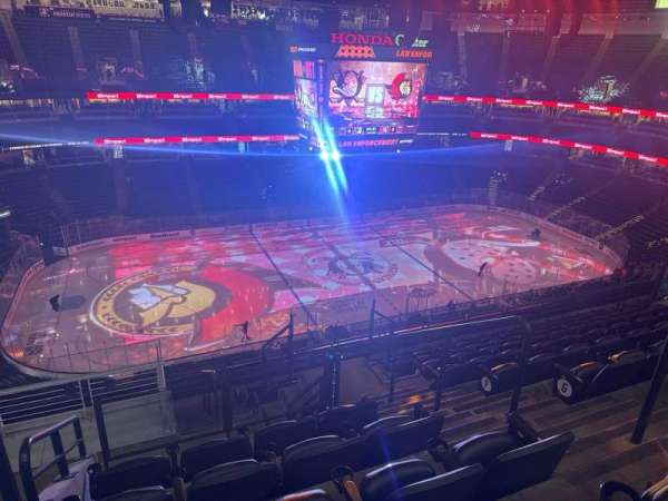 Honda Center, section: 414, row: k, seat: 4