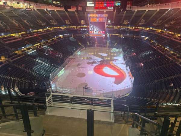 Honda Center, section: 422, row: j, seat: 5