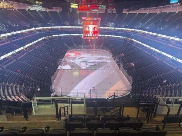 Honda Center, section: 423, row: l, seat: 4