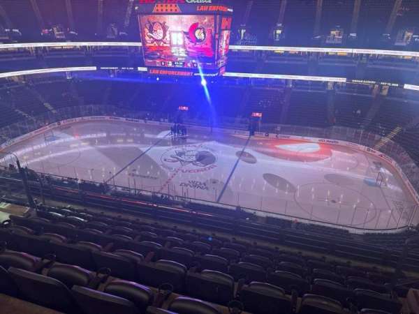 Honda Center, section: 432, row: h, seat: 4