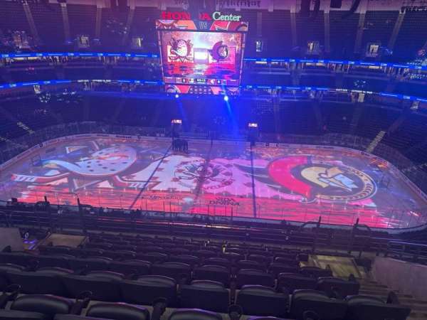 Honda Center, section: 433, row: k, seat: 6