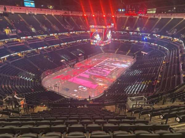 Honda Center, section: 441, row: r, seat: 6