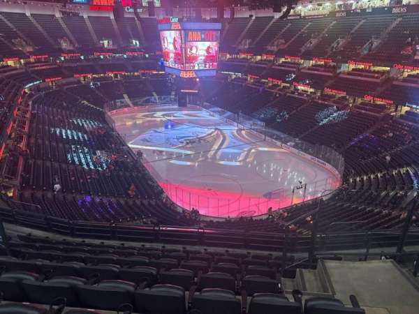 Honda Center, section: 404, row: h, seat: 3