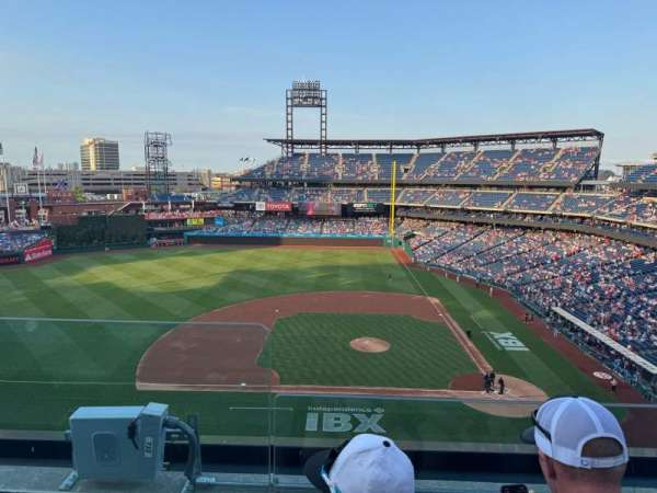 Citizens Bank Park, section: 325, row: 2, seat: 24