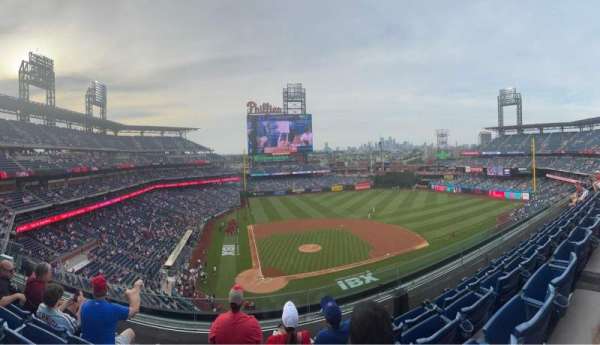 Citizens Bank Park, section: 317, row: 4, seat: 17
