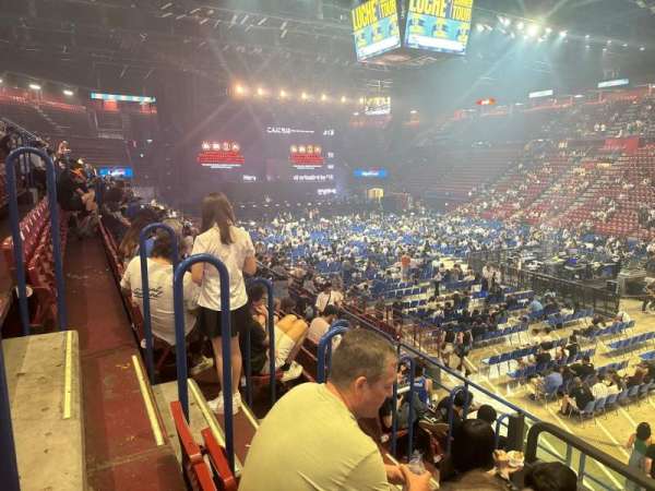 Unipol Forum, section: b1, row: 4, seat: 3
