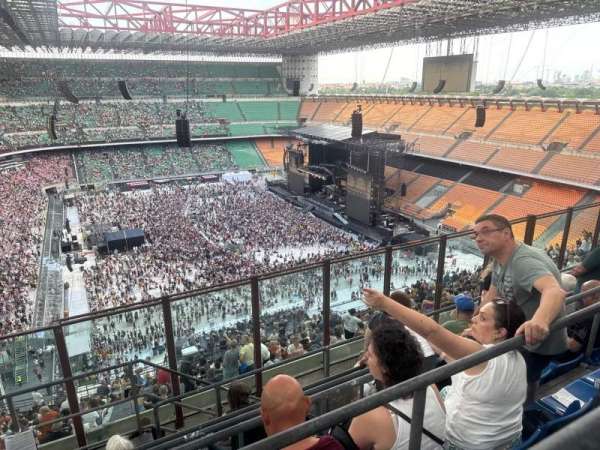 San Siro, section: 311, row: 6, seat: 40