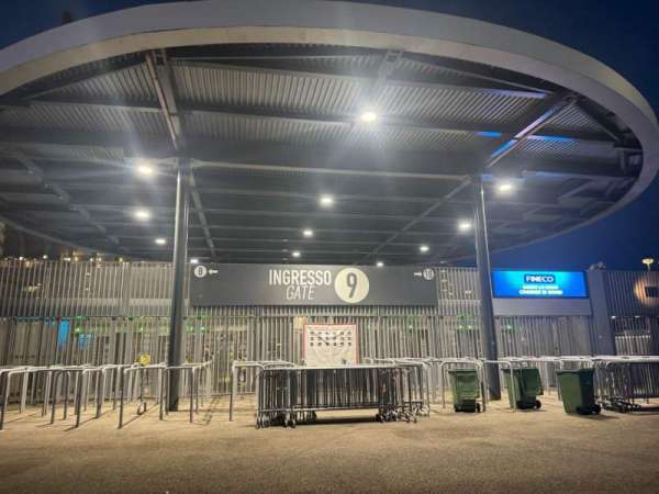 San Siro, section: Gate 9