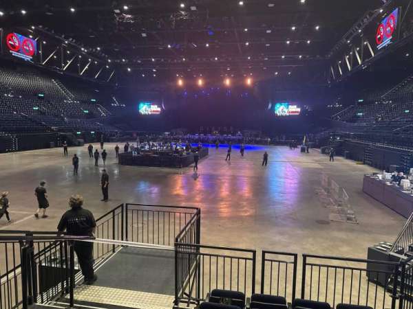 Hallenstadion, section: b1, row: 20, seat: 10