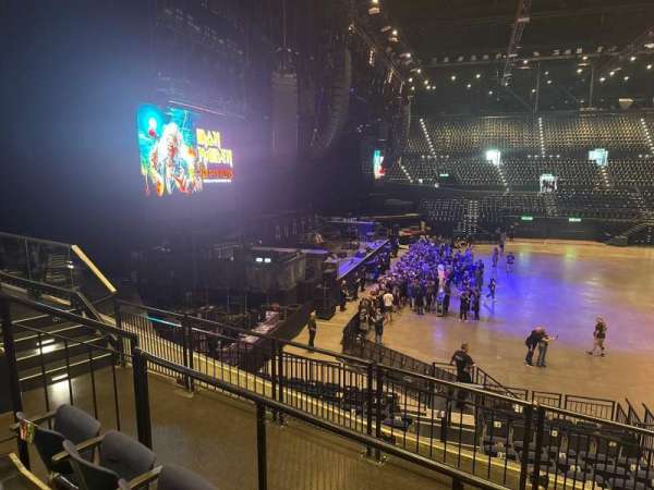 Hallenstadion, section: s1, row: 33, seat: 5