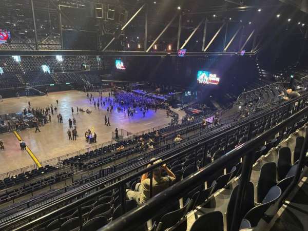 Hallenstadion, section: f2, row: 48, seat: 22