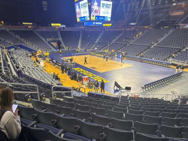 Crisler Center, section: 118, row: 16, seat: 10