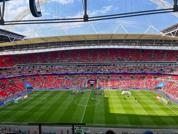 Wembley Stadium, section: 526, row: 17, seat: 372