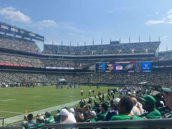Lincoln Financial Field, section: 133, row: 10, seat: 5