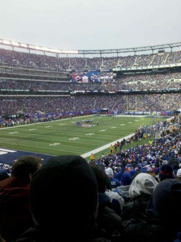 MetLife Stadium, section: 121, row: 39, seat: 18