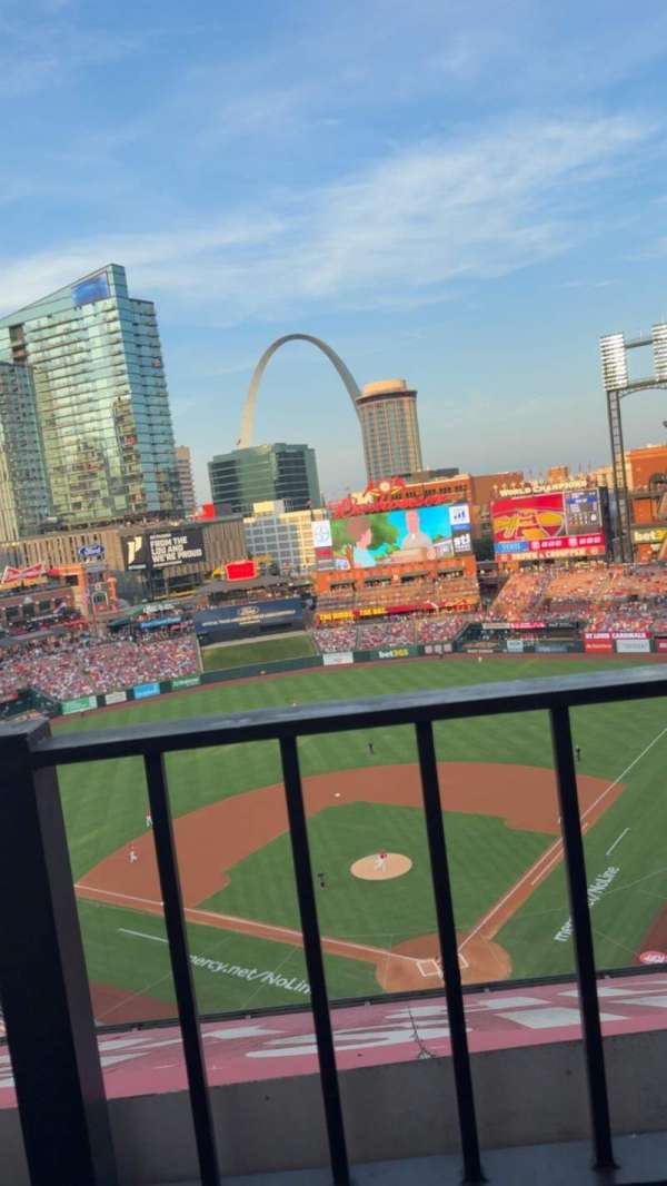 Busch Stadium, section: 451, row: 1, seat: 14