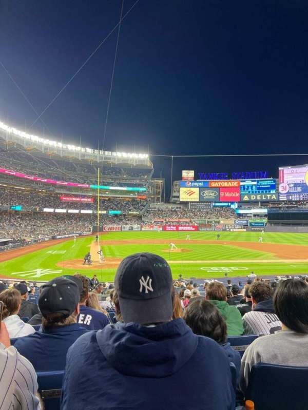 Yankee Stadium, section: 117B, row: 11, seat: 8